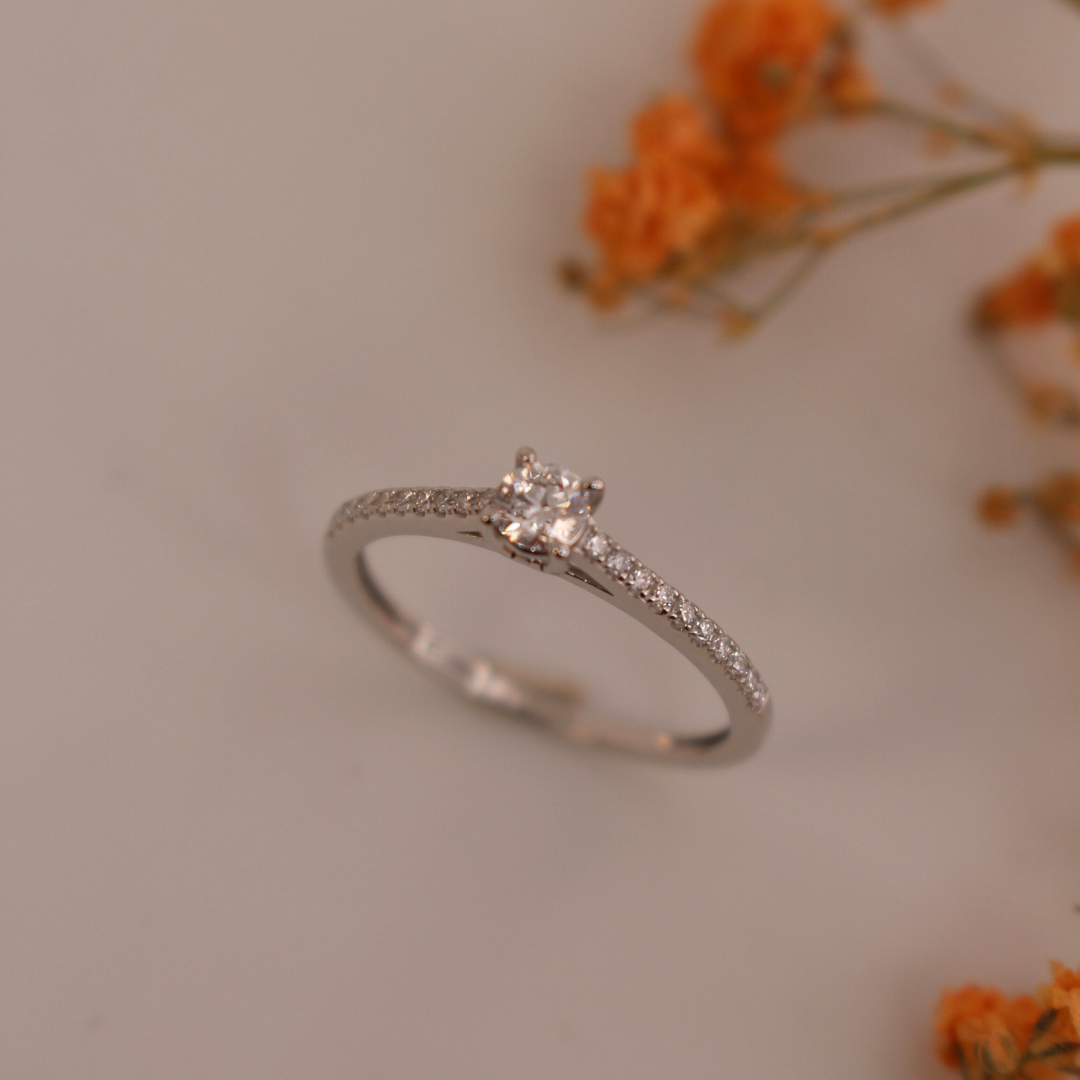 Anillo corona de diamantes