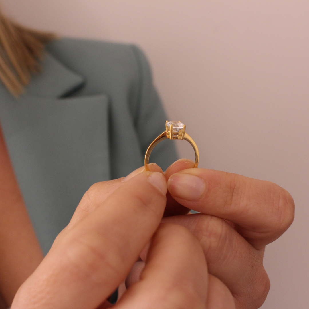 Anillo Aguamarina 9K