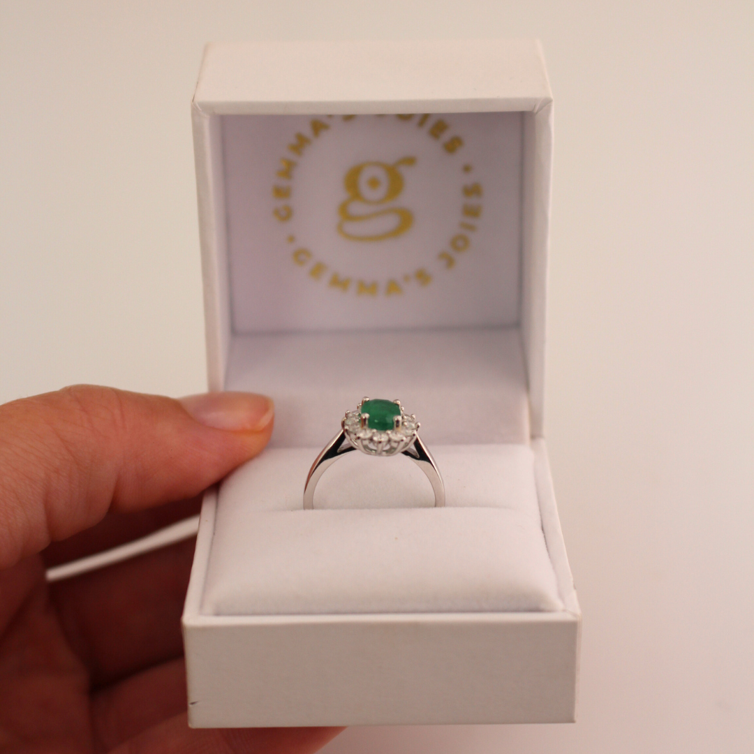 Anillo rosetón esmeralda