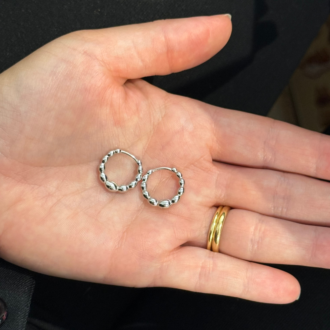 Aros bolitas de plata