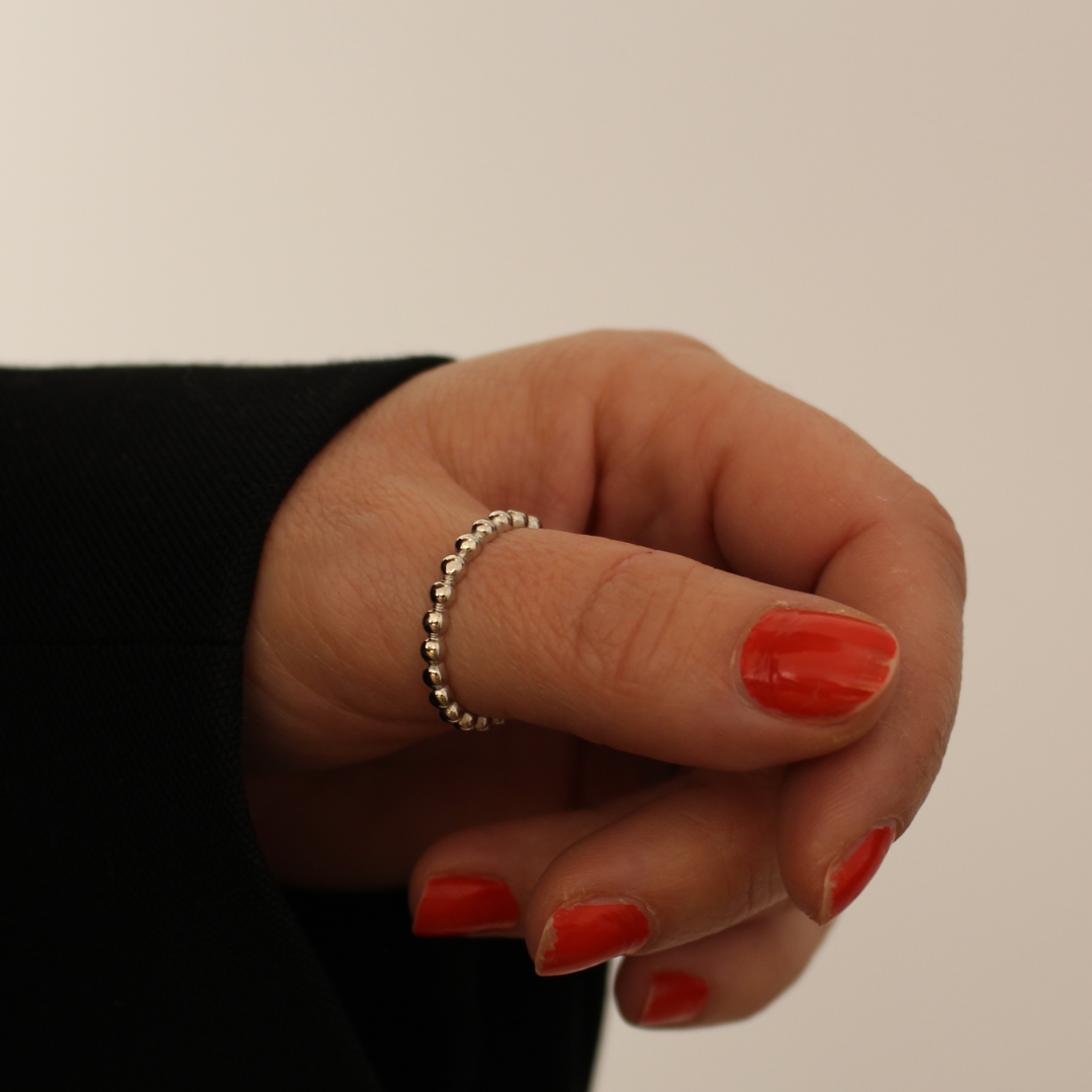Anillo bolitas