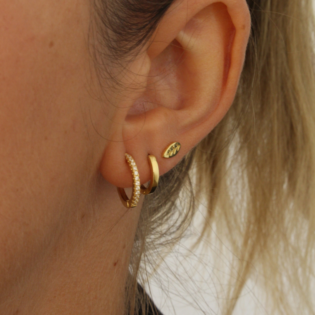 Aros minimal circonitas blancas