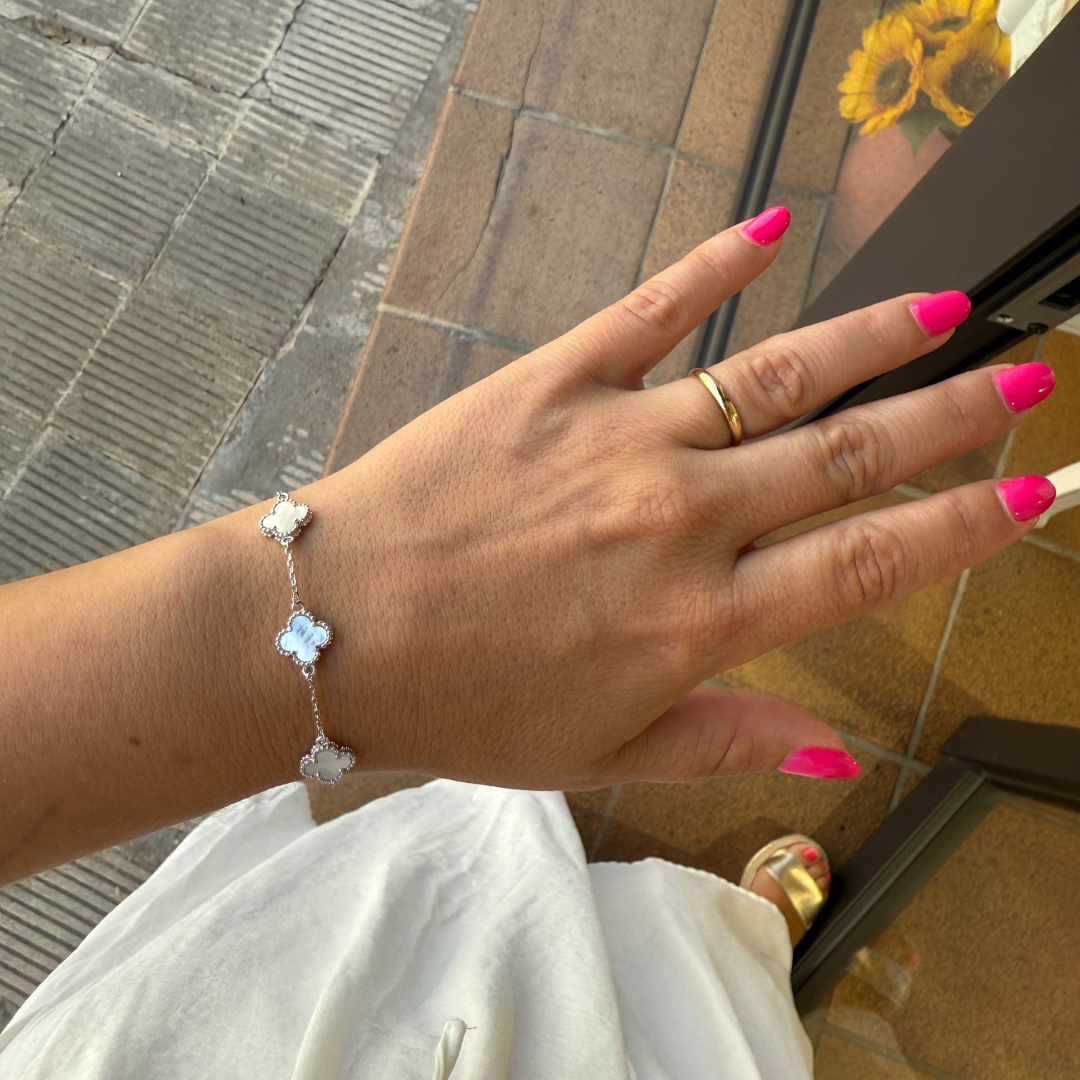 Pulsera trébol nacar