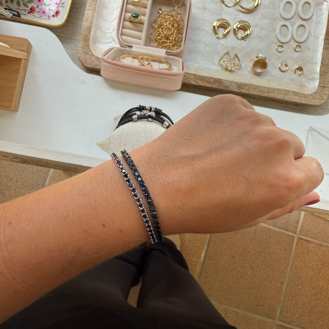 Pulsera riviere piedras negras