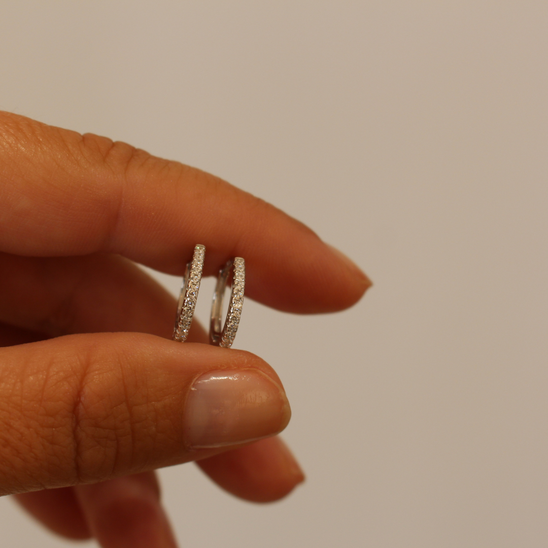 Aros minimal circonitas blancas