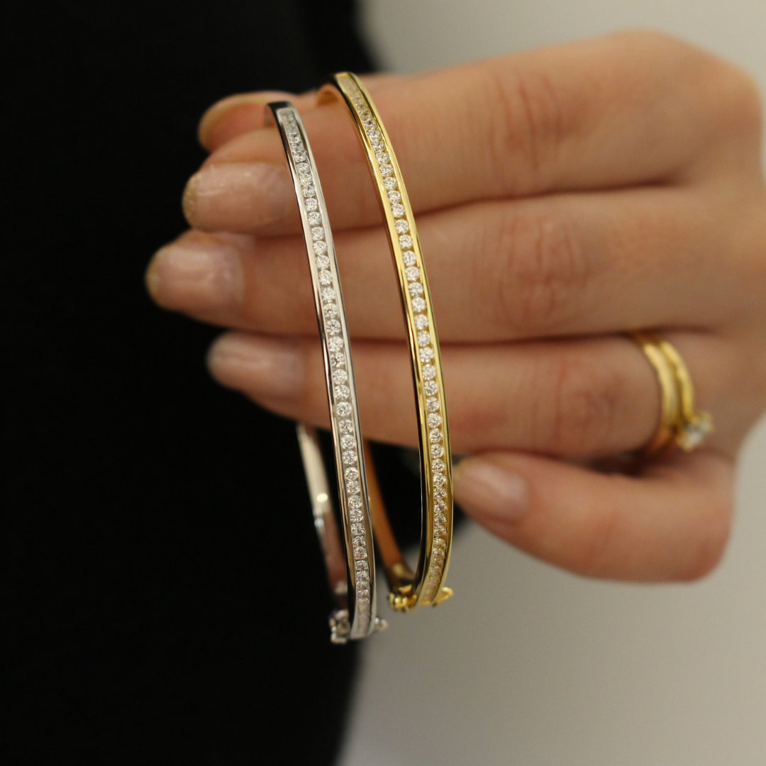 Esclava riviere minimal