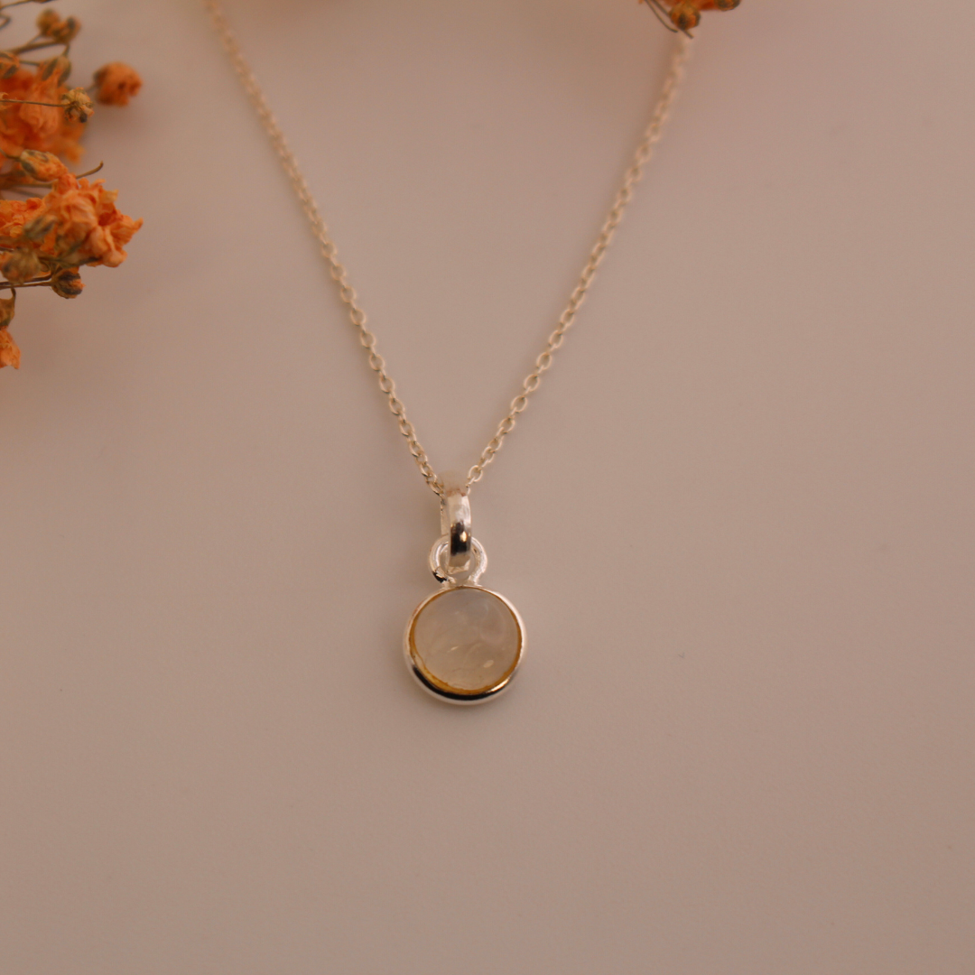 Collar energia femenina mini