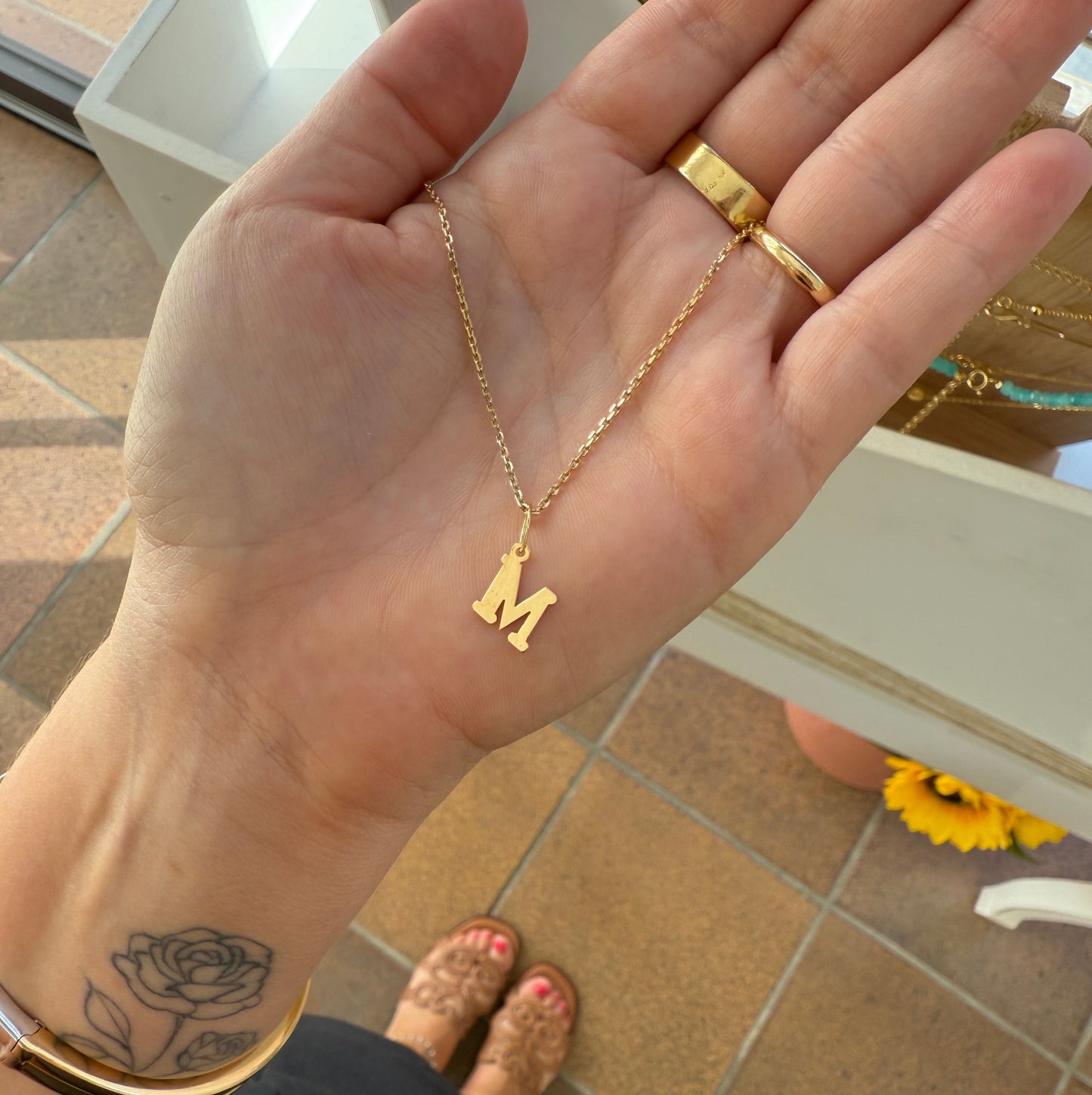 Collar inicial oro