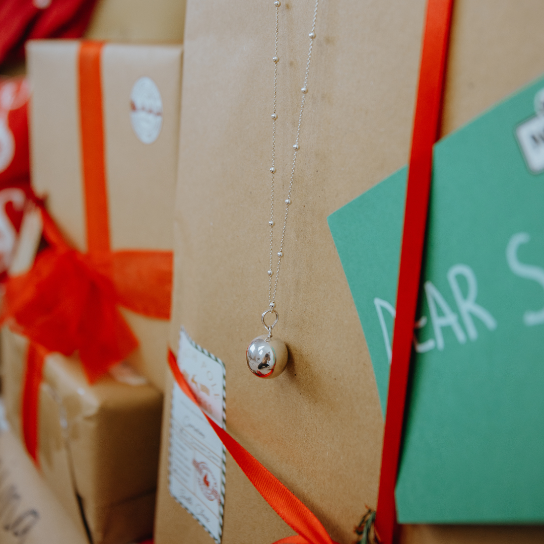 Llamador de ángeles plata cadena bolitas