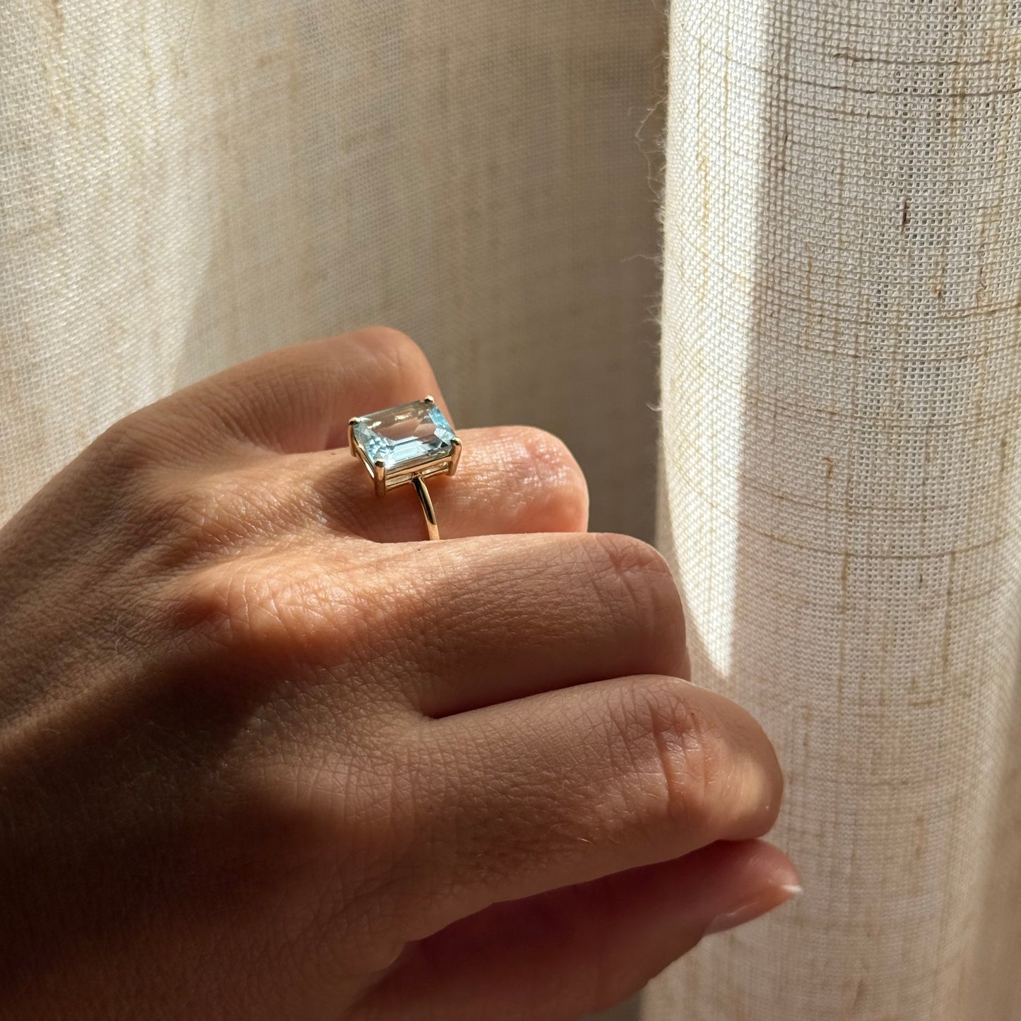 Anillo topacio sky - JOYA ÚNICA
