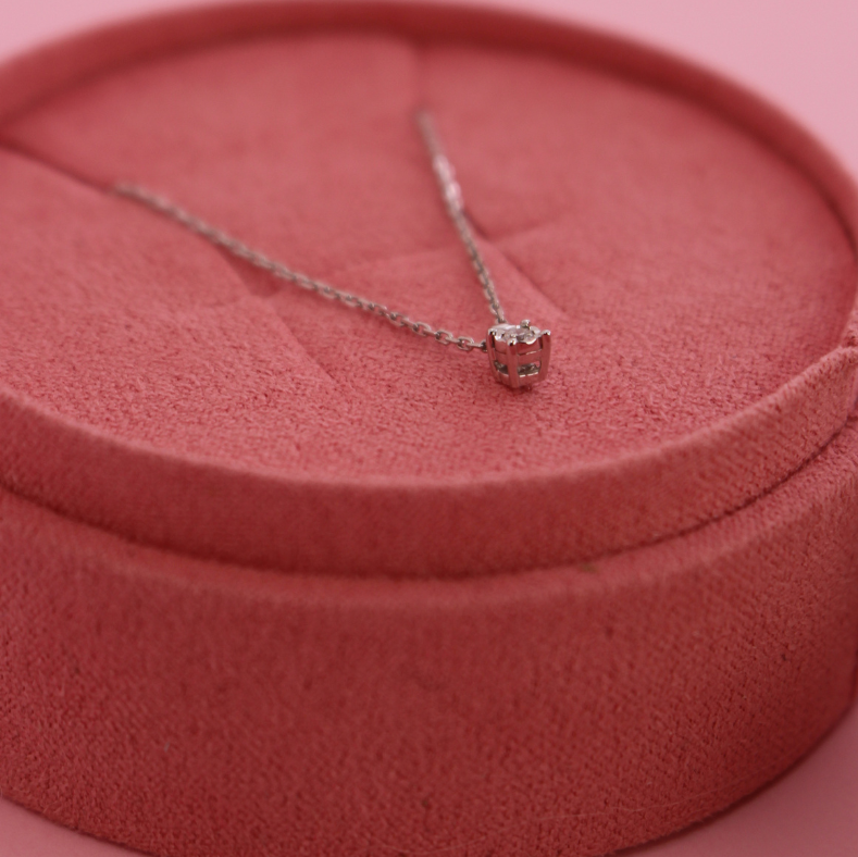 Collar punto de luz mini diamante