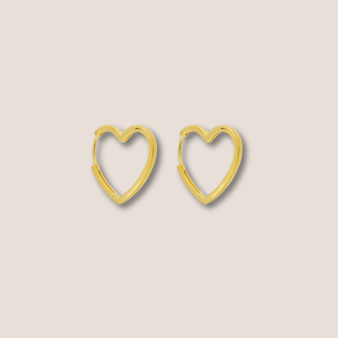 Aros de corazon dorado