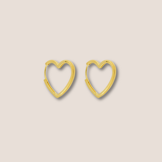 Aros de corazon dorado