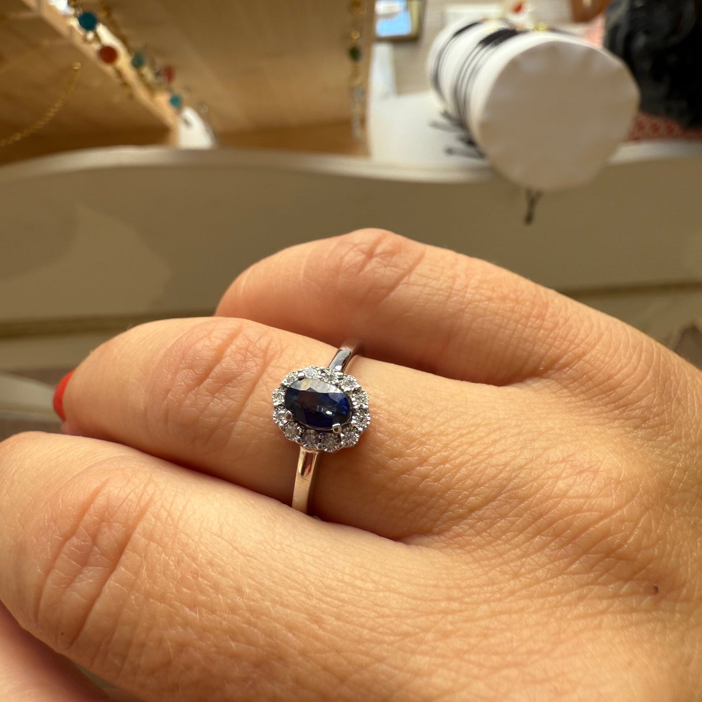 Anillo rosetón zafiro