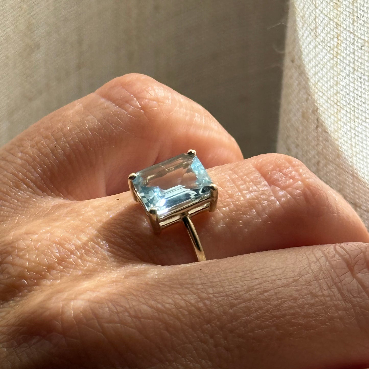 Anillo topacio sky - JOYA ÚNICA