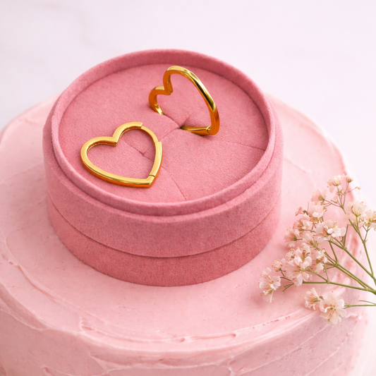 Aros de corazon dorado