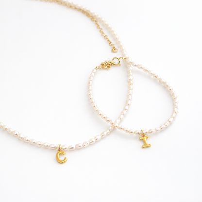 Pulsera perlas inicial
