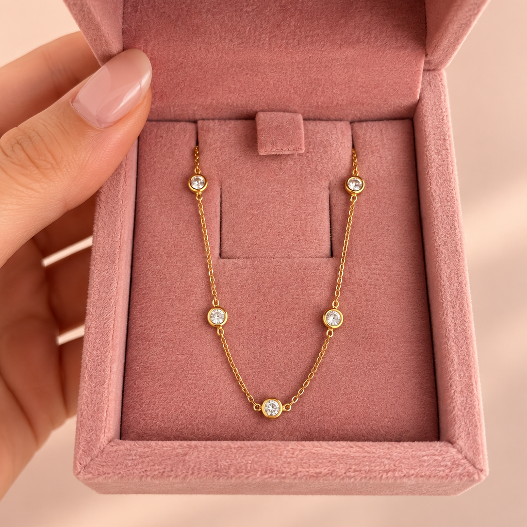 Collar cassiopeia