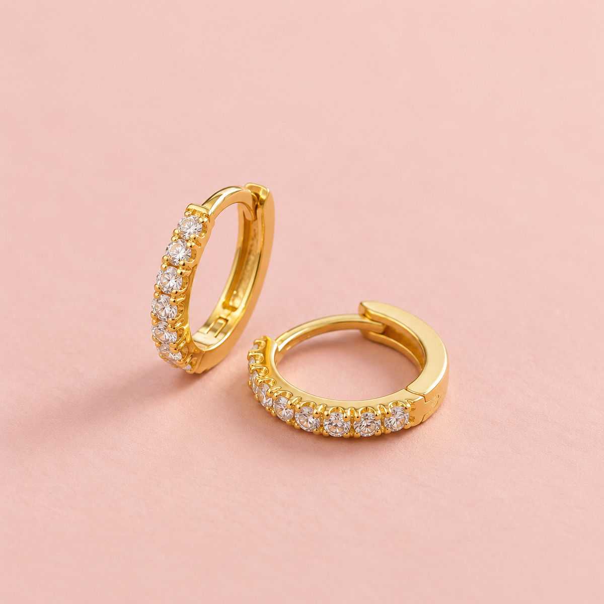 Mini aritos minimal dorados