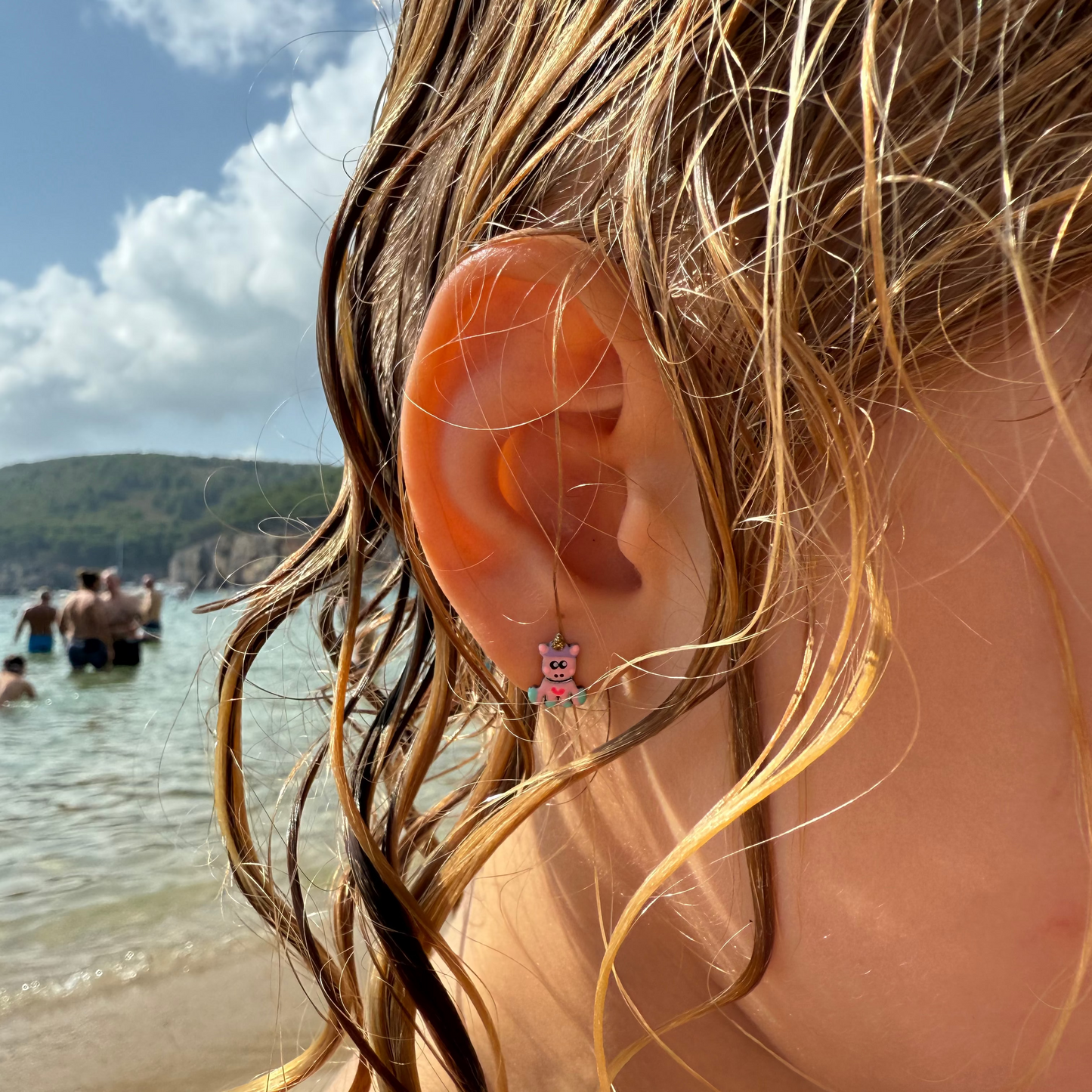 Pendientes niña