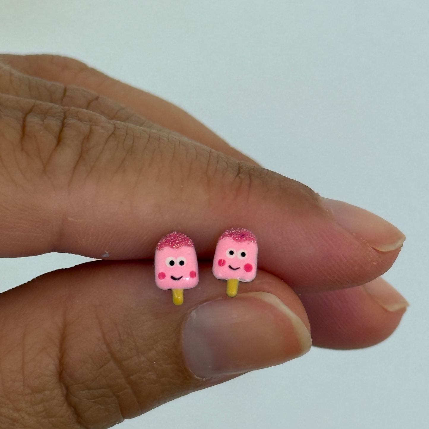 Pendientes niña