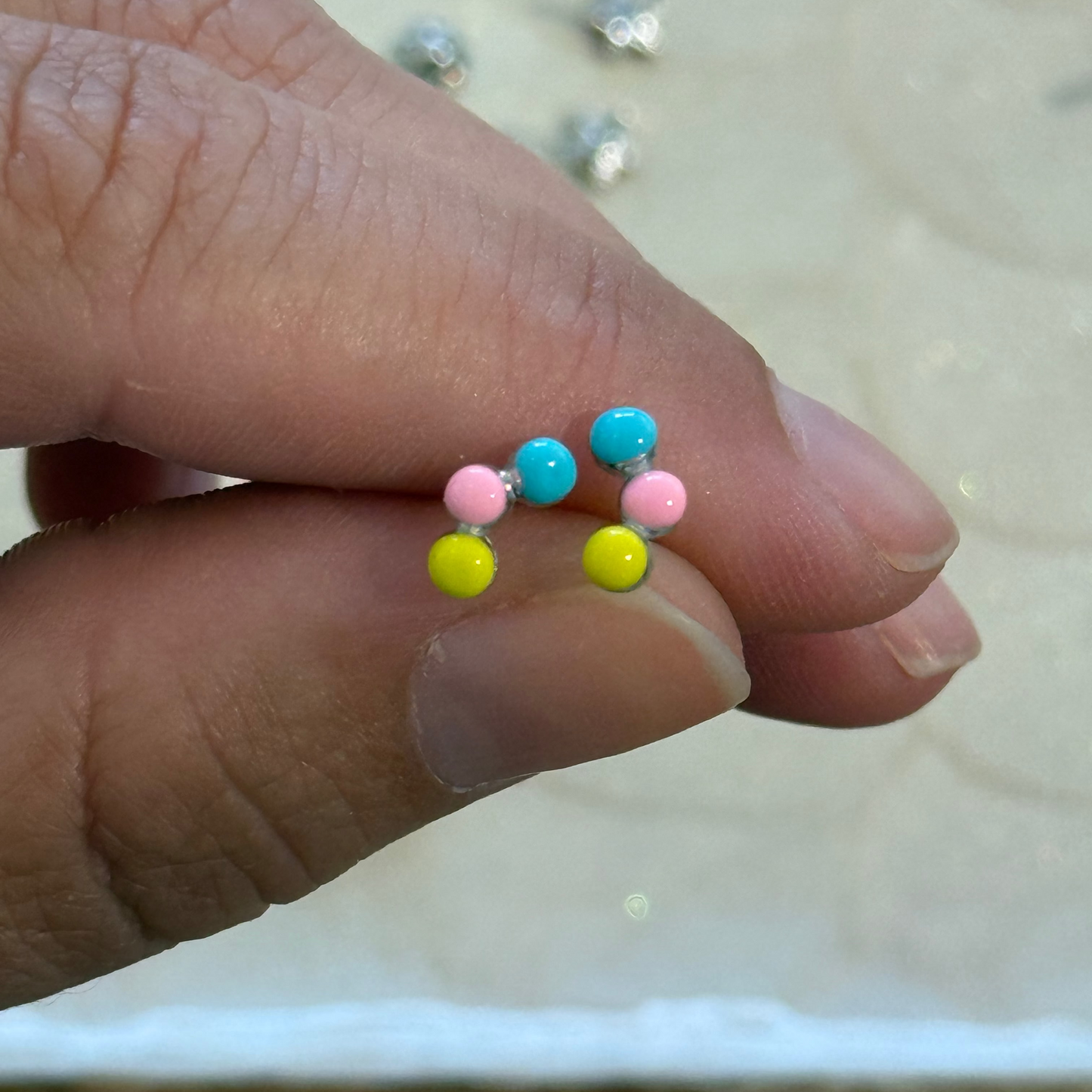 Pendientes niña
