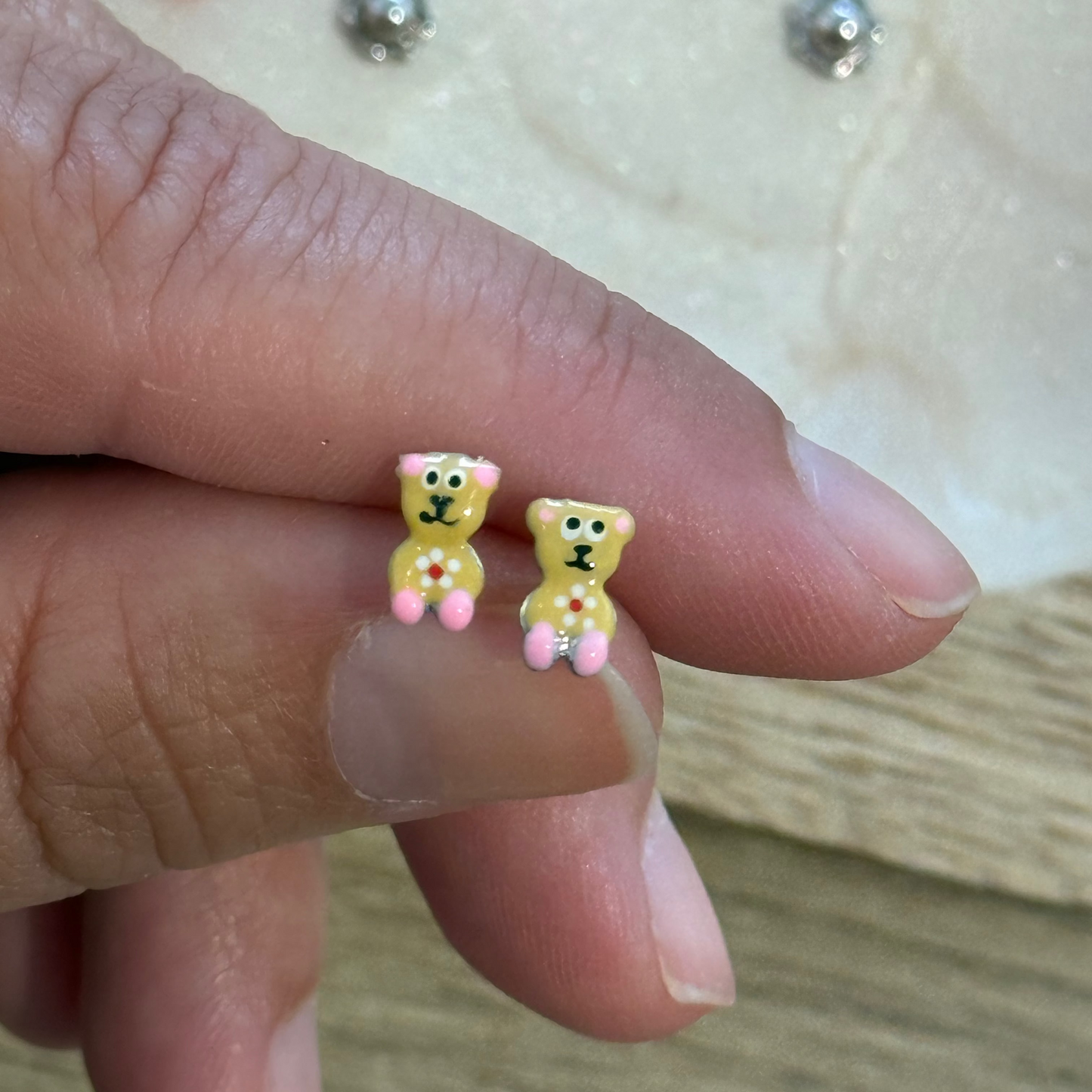 Pendientes niña